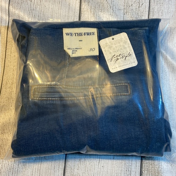 NWT We‎ the Free Bella Moto Mid Rise Skinny Side-Zipped Ankle Jeans in Prophecy - Picture 14 of 14